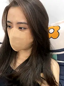 Mochi21 online show from 10-30-25, 04:03