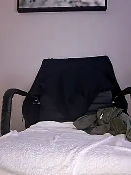 Snapshot of CinnaCakesss chatting on 01-16-26, 05:39 CinnaCakesss online show from 01-16-26, 05:39