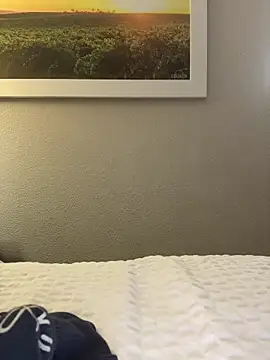 Snapshot of CinnaCakesss chatting on 03-12-26, 04:18 CinnaCakesss online show from 03-12-26, 04:18