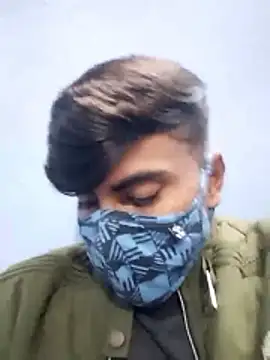 Snapshot of YourTarzan chatting on 01-09-26, 08:10 YourTarzan online show from 01-09-26, 08:10