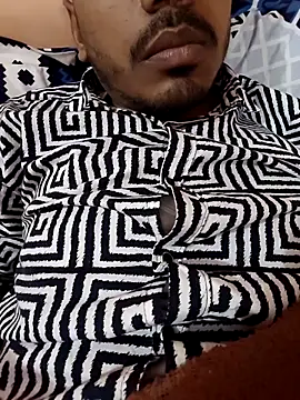 Snapshot of YourTarzan chatting on 02-04-26, 08:20 YourTarzan online show from 02-04-26, 08:20