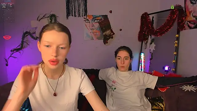 Snapshot of khloebeauty chatting on 01-06-26, 08:34 khloebeauty online show from 01-06-26, 08:34