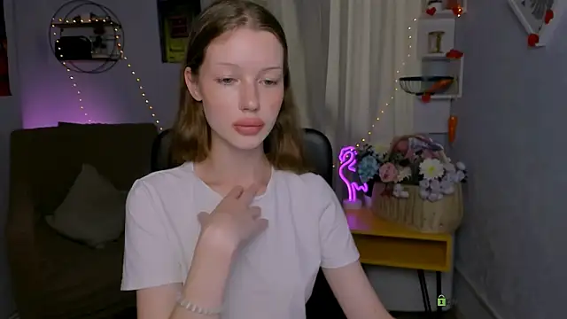khloebeauty online show from 06-23-26, 12:14