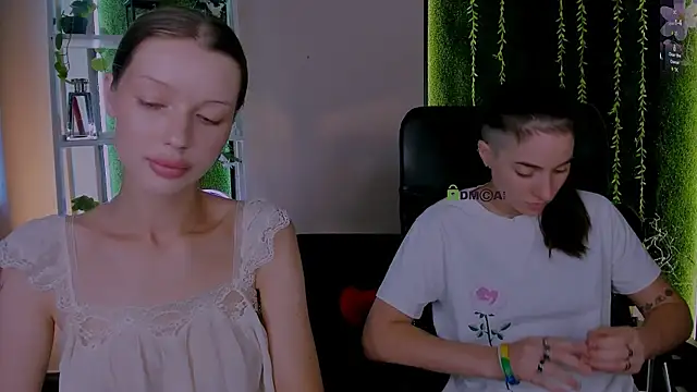 khloebeauty online show from 07-31-26, 12:26
