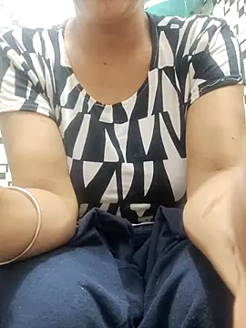 Snapshot of meenu_bhabhi547 chatting on 09-28-25, 04:56 meenu bhabhi547 online show from 09-28-25, 04:56