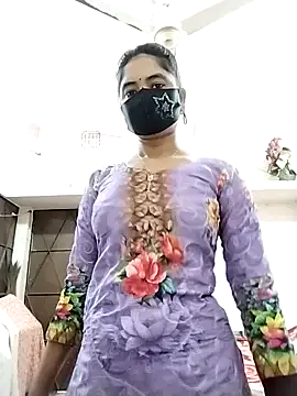 Puja-Rane online show from 12-17-25, 04:29