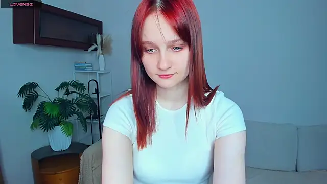 Snapshot of KatyKufel chatting on 11-05-25, 06:52 KatyKufel online show from 11-05-25, 06:52