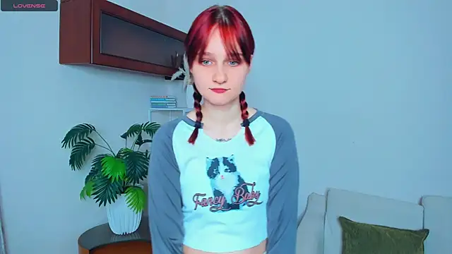 Snapshot of KatyKufel chatting on 11-08-25, 06:51 KatyKufel online show from 11-08-25, 06:51