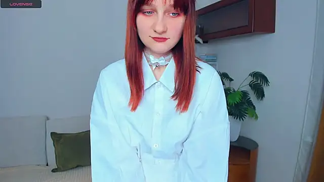 Snapshot of KatyKufel chatting on 11-11-25, 06:52 KatyKufel online show from 11-11-25, 06:52