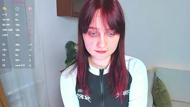 Snapshot of KatyKufel chatting on 12-02-25, 07:09 KatyKufel online show from 12-02-25, 07:09