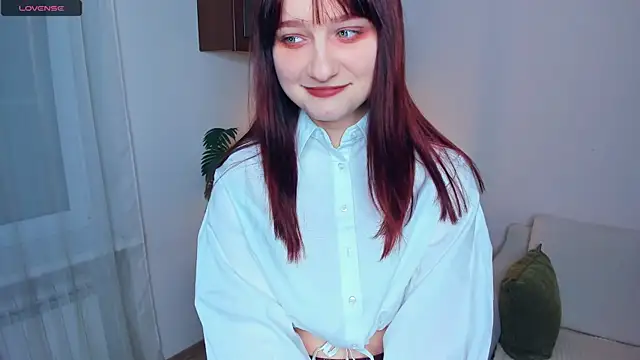 Snapshot of KatyKufel chatting on 01-11-26, 07:08 KatyKufel online show from 01-11-26, 07:08