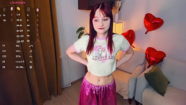 Snapshot of KatyKufel chatting on 02-15-26, 07:21 KatyKufel online show from 02-15-26, 07:21