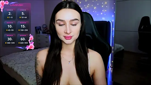 Veronica Larsson online show from 07-03-26, 04:46