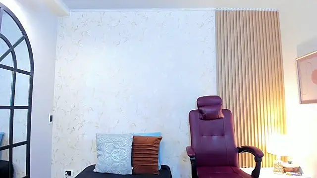 Snapshot of aliceandsia chatting on 02-02-26, 07:34 aliceandsia online show from 02-02-26, 07:34