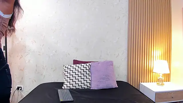 aliceandsia online show from 07-15-26, 08:03