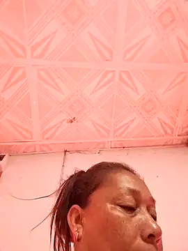 Naomi-Mature online show from 04-15-26, 09:27