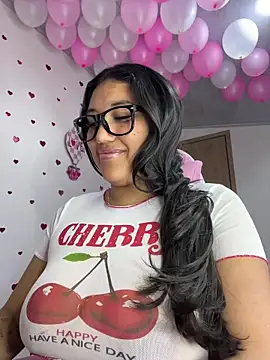 SharaRous online show from 03-14-26, 02:39