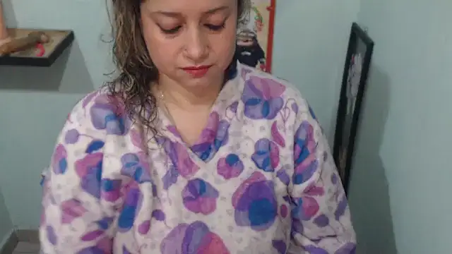 Snapshot of Brenda_bigtitis chatting on 03-08-26, 11:14 Brenda bigtitis online show from 03-08-26, 11:14