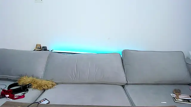 Snapshot of Sweet_Soffi chatting on 10-17-25, 02:59 Sweet Soffi online show from 10-17-25, 02:59