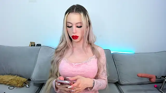 Snapshot of Sweet_Soffi chatting on 11-04-25, 02:54 Sweet Soffi online show from 11-04-25, 02:54