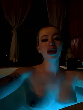 Snapshot of Sweet_Soffi chatting on 01-18-26, 01:20 Sweet Soffi online show from 01-18-26, 01:20