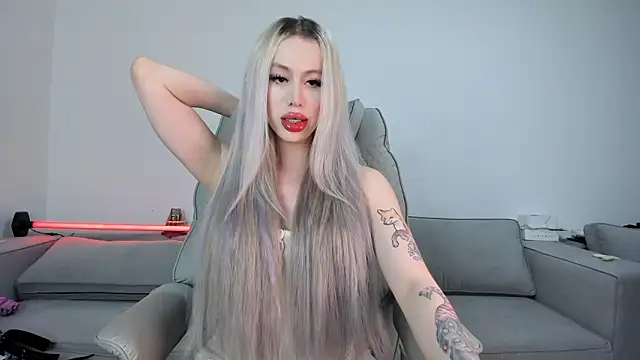 Snapshot of Sweet_Soffi chatting on 02-24-26, 03:37 Sweet Soffi online show from 02-24-26, 03:37