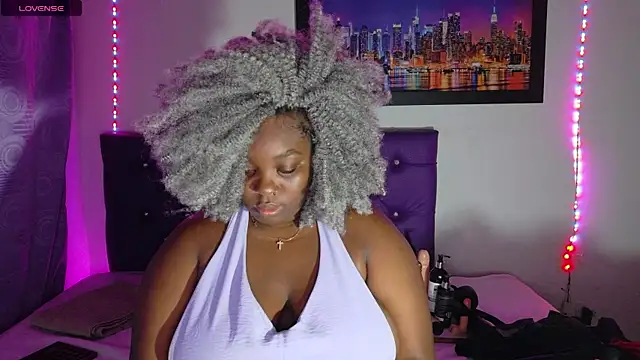 ebony NeighborMoans online show from 04-22-26, 03:20