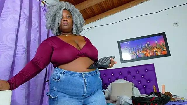 ebony NeighborMoans online show from 07-03-26, 03:13