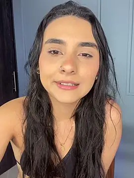 Snapshot of Zafira_Montiel chatting on 12-17-25, 11:55 Zafira Montiel online show from 12-17-25, 11:55