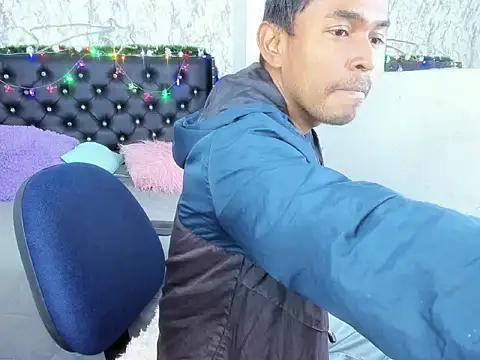 Adam Morgan2 online show from 12-17-25, 01:06