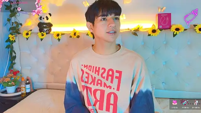 Snapshot of AleAurarashi chatting on 03-13-26, 04:02 AleAurarashi online show from 03-13-26, 04:02