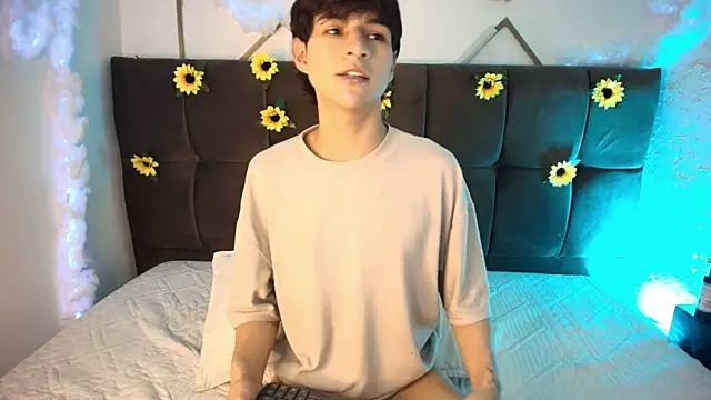 AleAurarashi online show from 04-29-26, 05:30