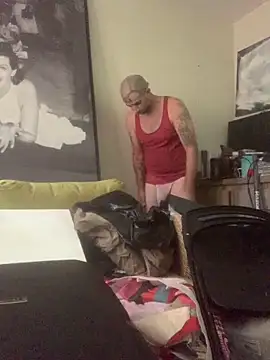 Hothotboyg online show from 02-17-26, 10:38