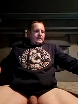 Snapshot of maciasgda chatting on 10-12-25, 11:31 maciasgda online show from 10-12-25, 11:31