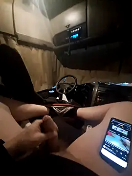 Snapshot of maciasgda chatting on 01-13-26, 08:08 maciasgda online show from 01-13-26, 08:08