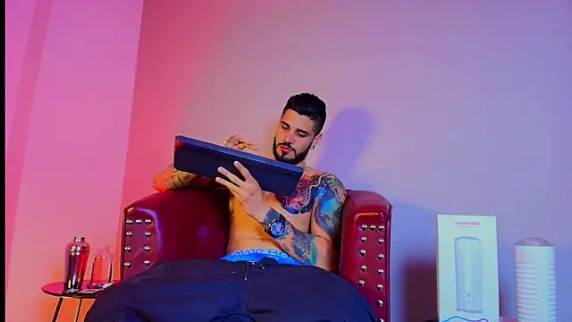 amodeus bael  online show from 10-06-25, 01:47