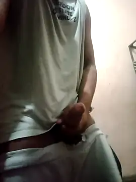 hornyboywithabs online show from 05-12-26, 12:08
