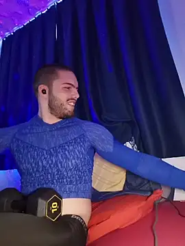 Snapshot of EyesNeverLies chatting on 02-06-26, 03:37 EyesNeverLies online show from 02-06-26, 03:37