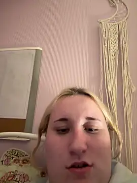 Snapshot of imawhorenslut19 chatting on 04-10-26, 03:34 imawhorenslut19 online show from 04-10-26, 03:34