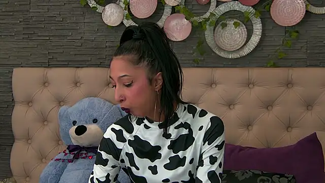 VannyFoxx online show from 03-13-26, 02:56