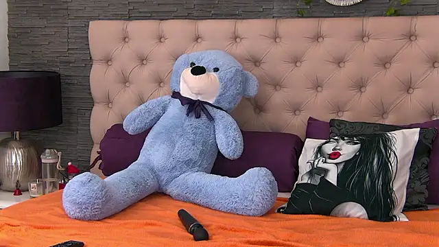 VannyFoxx online show from 03-30-26, 02:07