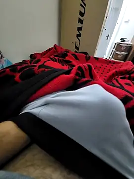 Snapshot of WelloffUpthrow chatting on 02-05-26, 11:20 WelloffUpthrow online show from 02-05-26, 11:20