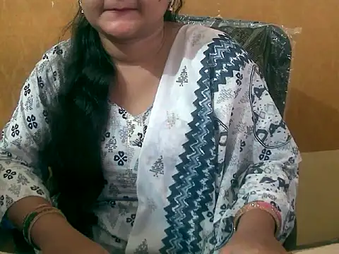 Snapshot of Saniya_K chatting on 09-28-25, 04:51 Saniya K online show from 09-28-25, 04:51