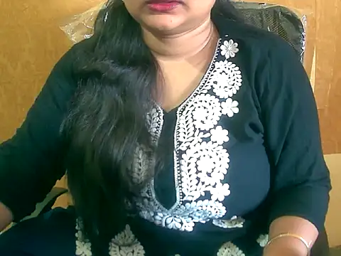 Snapshot of Saniya_K chatting on 10-01-25, 07:14 Saniya K online show from 10-01-25, 07:14