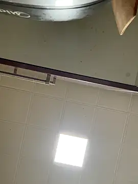 Snapshot of DHJM168 chatting on 10-02-25, 03:24 DHJM168 online show from 10-02-25, 03:24