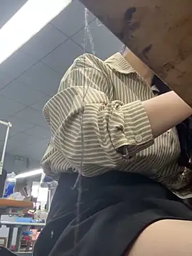 Snapshot of DHJM168 chatting on 10-30-25, 01:07 DHJM168 online show from 10-30-25, 01:07