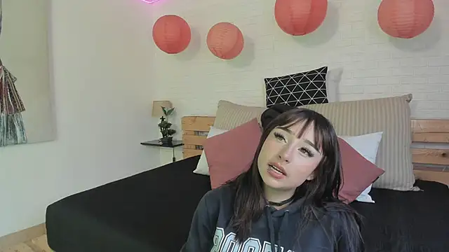 Snapshot of Anie_sp chatting on 09-15-25, 07:03 Anie sp online show from 09-15-25, 07:03