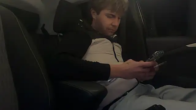 Snapshot of RioBlaze chatting on 03-04-26, 06:47 RioBlaze online show from 03-04-26, 06:47