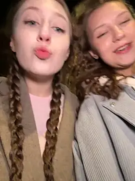 FroggyAnna online show from 10-11-25, 05:00