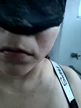 kamyla 69 online show from 12-18-25, 08:04